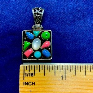 Multi stone 925 silver pendant.